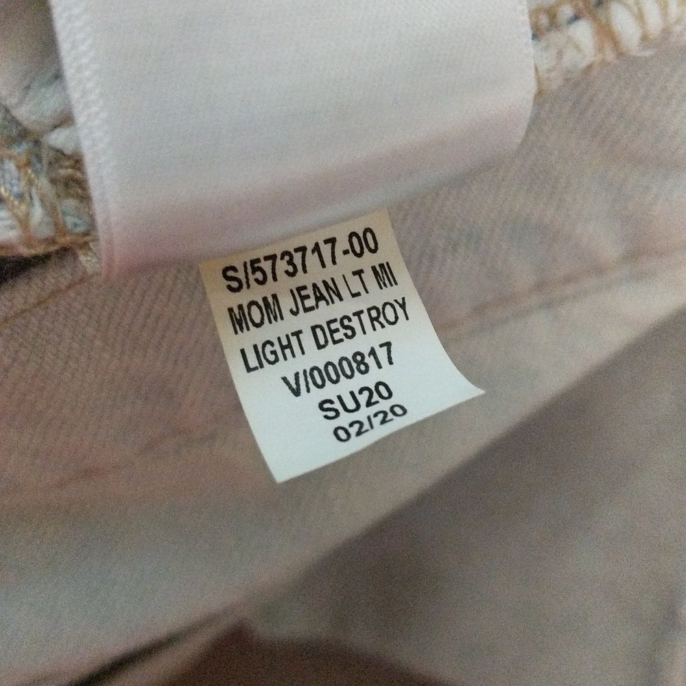 NWT GAP mom jean women's high rise tapered leg Tall destroyed light 10/30T - Picture 10 of 12